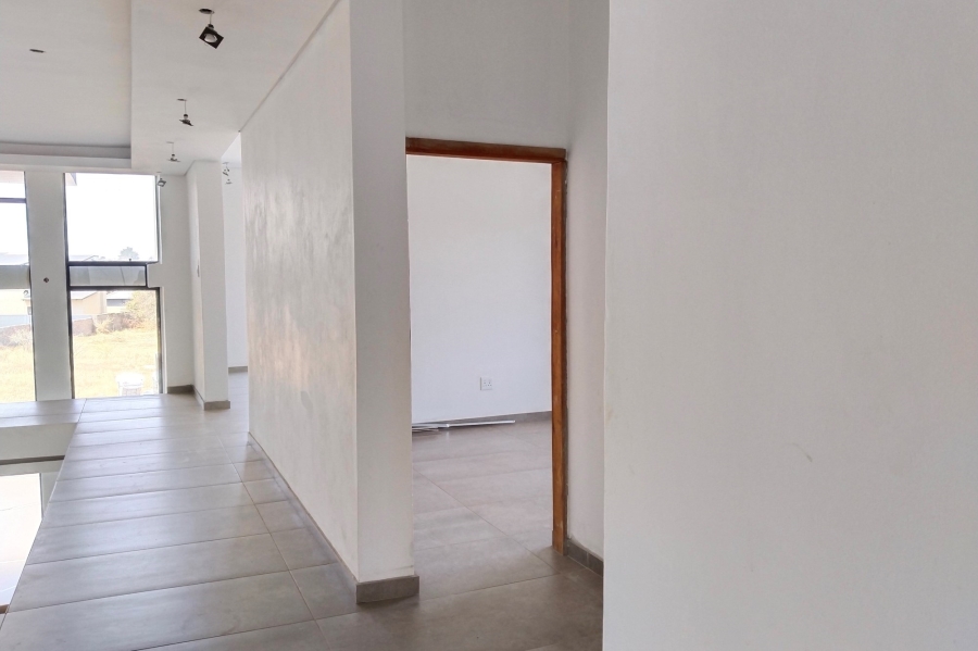 7 Bedroom Property for Sale in Gateway Manor North West